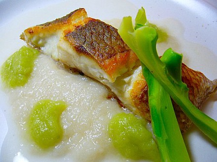マダイのポワレ 春野菜ソース