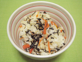 ひじきの混ぜご飯