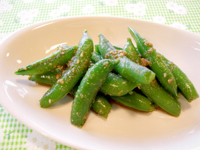 スナップえんどうの胡麻和え
