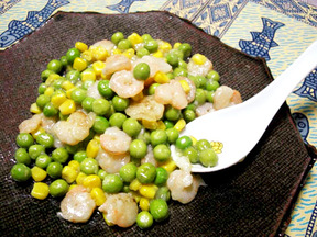 グリーンピースとエビの中華炒め