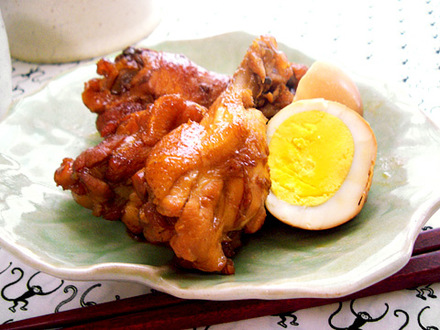 圧力鍋で簡単！鶏手羽元のさっぱり黒酢煮