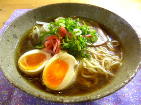 自家製煮卵入りもやしラーメン
