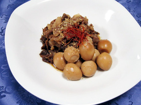 牛肉とうずらの卵のしょうゆ煮
