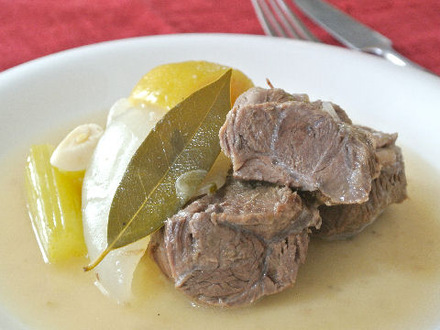 牛すね肉のレモン煮