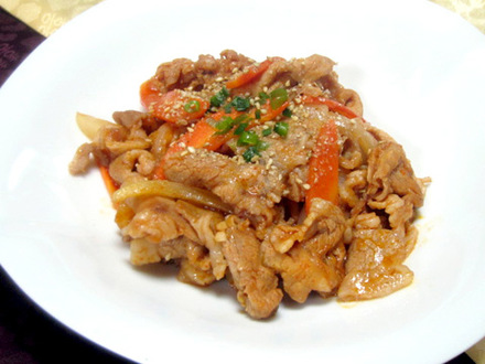 豚肉の甘辛炒め(テジチュムルロク)