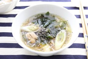 ツナとわかめの春雨スープ