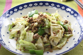 肉味噌キャベツ炒め