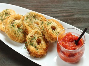 揚げ車麩のトマトソース添え
