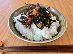 ひじきの生ふりかけ梅かつお風味