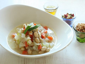 野菜と豆のシンプルスープ