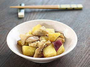 サツマイモと鶏肉の甘辛煮