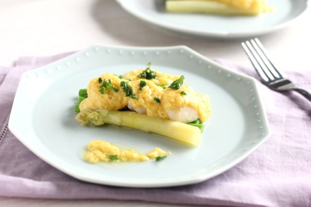 ホタテと春野菜のオランデーズソース